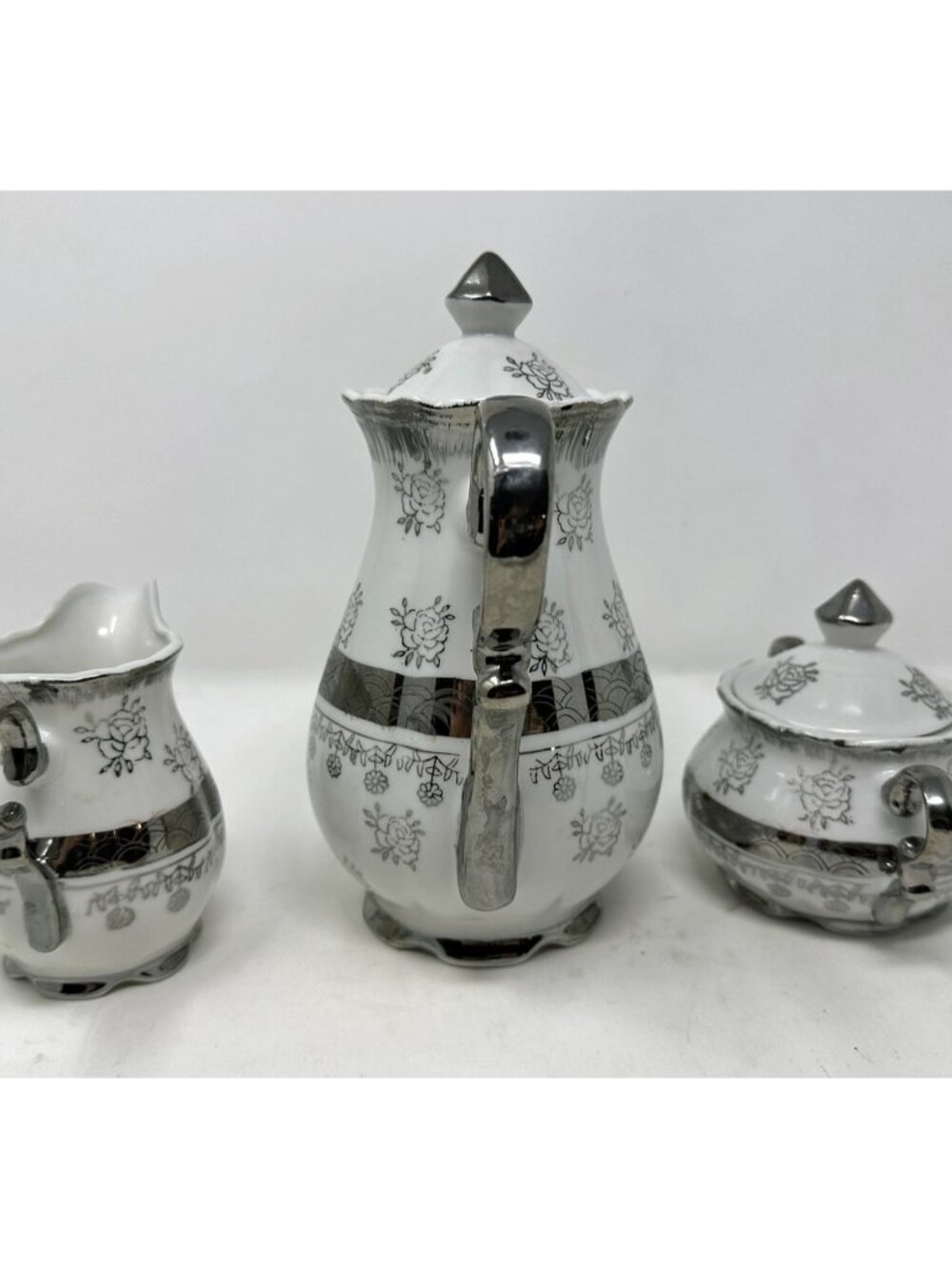 STERLING CHINA 3 Pce Set Tea Pot w/Lid Creamer Sugar Floral Platinum Trim Japan - Picture 4 of 10